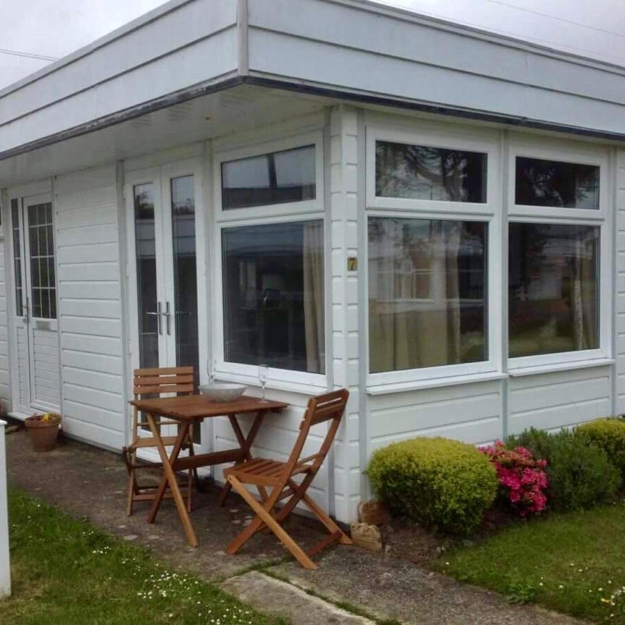 Coastal Cabin Chalet Roch ภายนอก รูปภาพ